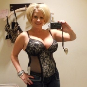 ️JA BI MOGLA BITI TVOJA - JAVI SE ZA RAZMJENU BROJA️