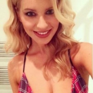 treba mi pravo muško za malo vrućeg druženja