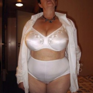 NOVO!!!DAJEM SVOJ BROJ CIM MI SE JAVIS! SUSRET JOS DANAS!