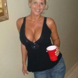 NOVO!!!DAJEM SVOJ BROJ CIM MI SE JAVIS! SUSRET JOS DANAS!