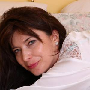 BIANCA KUTINA ZOVI 064-654-654 ŠALJI SMS vidi OPIS